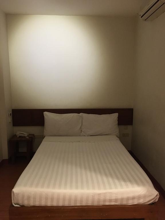 Ilocos Rosewell Ξενοδοχείο Δωμάτιο φωτογραφία